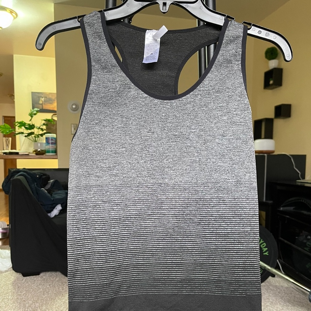 active wear new mix tank top